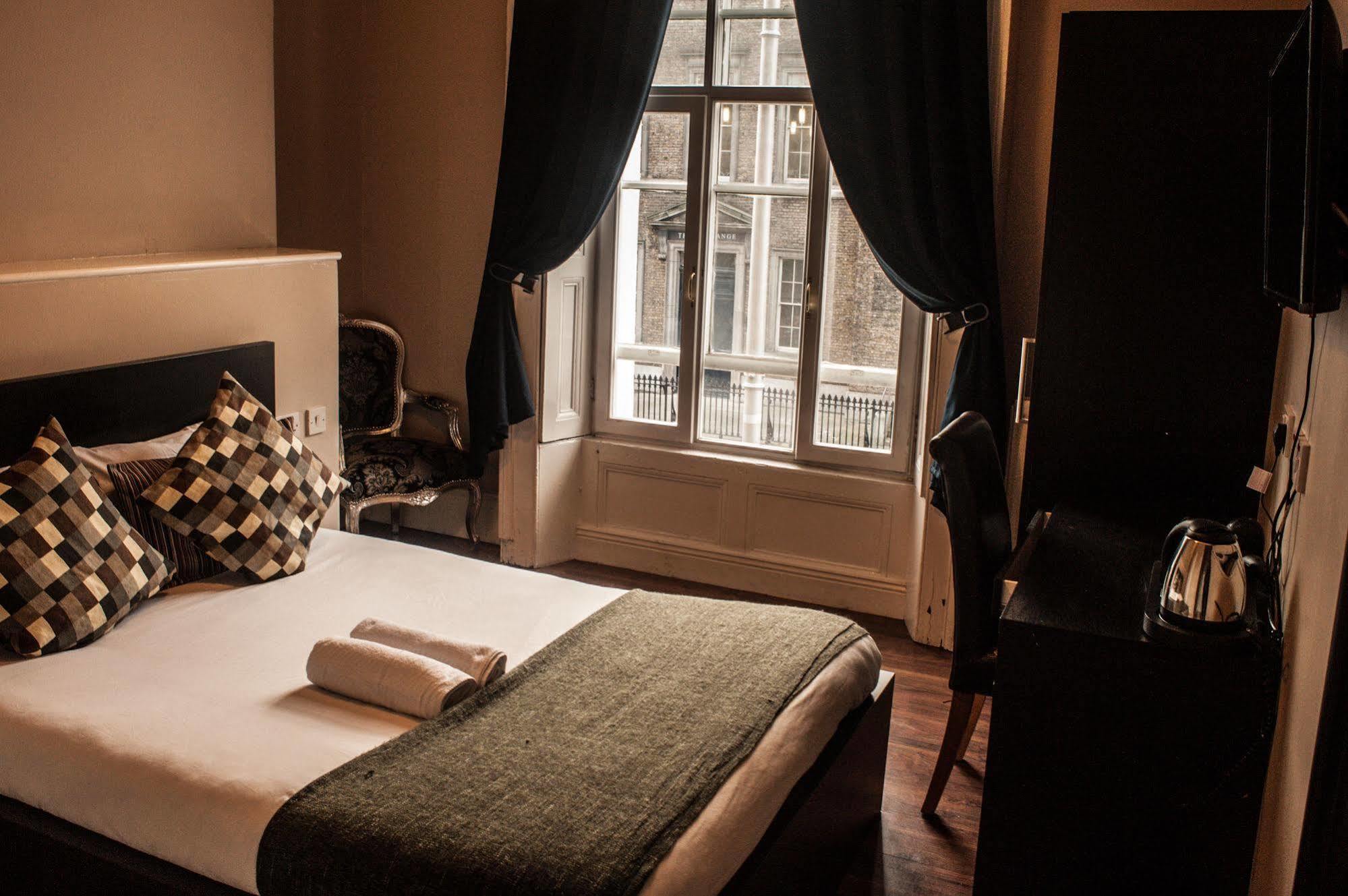 Backpackers Citi Hostel Дъблин Екстериор снимка