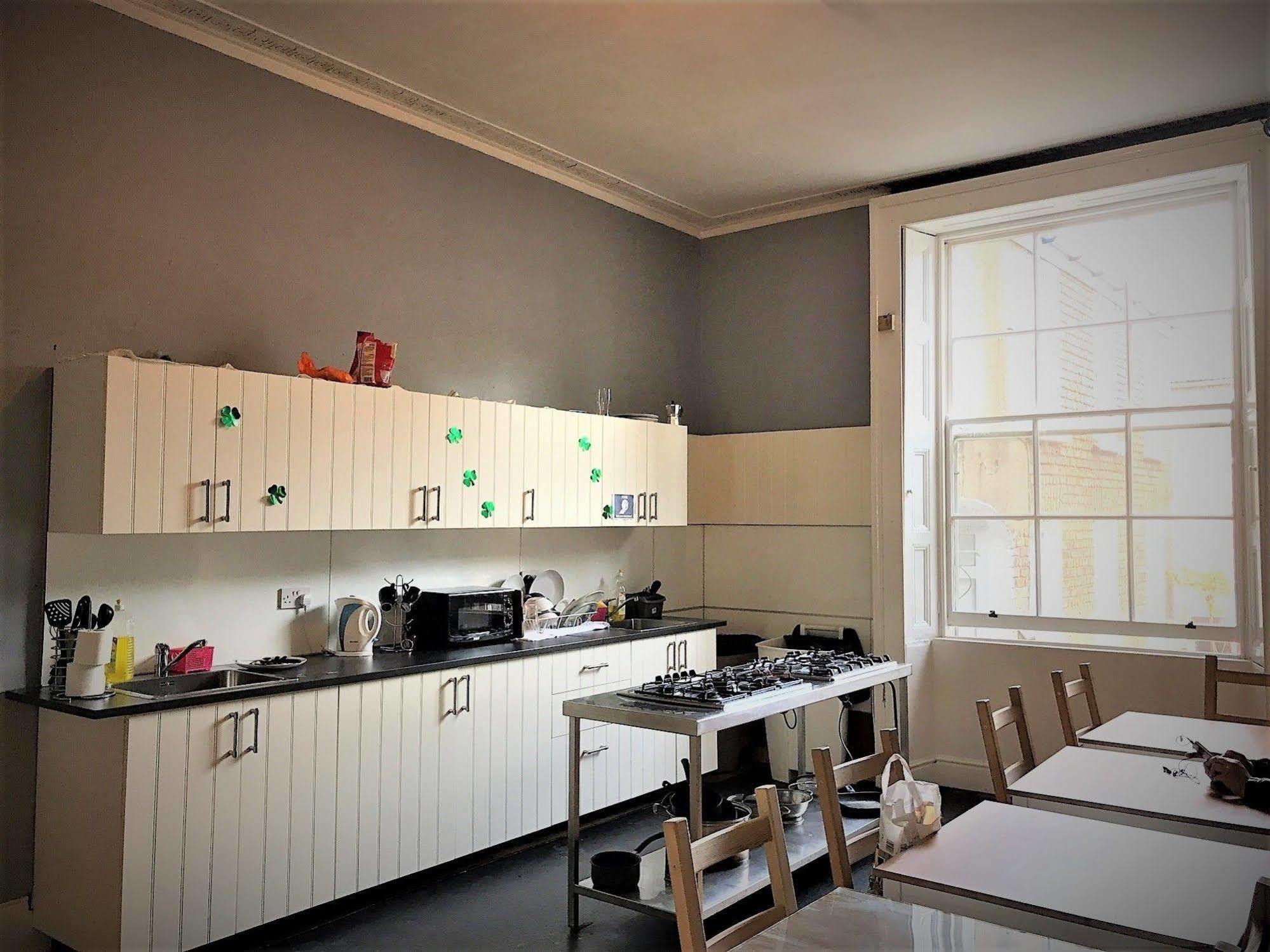 Backpackers Citi Hostel Дъблин Екстериор снимка